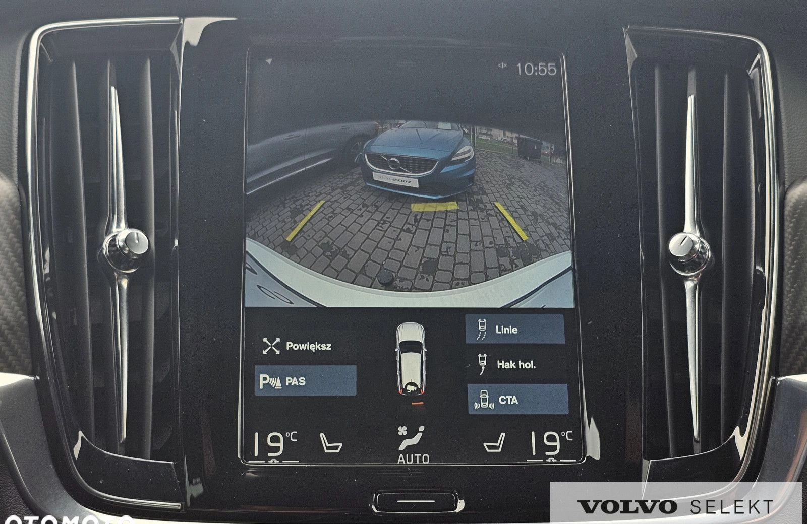 Volvo V90 Cross Country cena 169900 przebieg: 95200, rok produkcji 2018 z Toruń małe 667